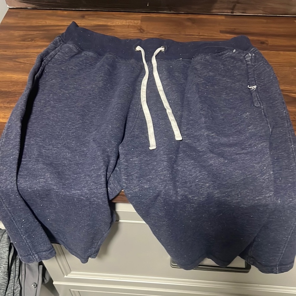 H&M Large sweat shorts